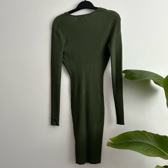 Hera Collection - Deep V ribbed bodycon dress - NWOT - Picture 5 of 7